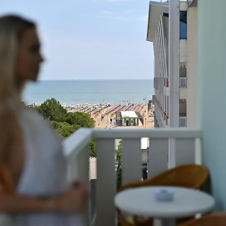 Отель Ca' D'oro Tre Stelle Superior Adults Only Бибионе