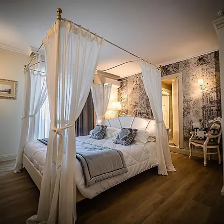 Ca' D'oro Tre Stelle Superior Adults Only 3* Бибионе